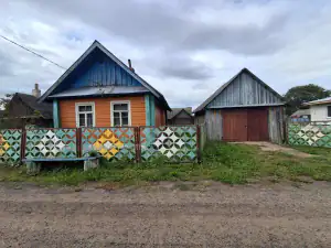 Дом в лесной д.Нивное,Налибок. пуща,выход на озеро с участка,83 км от МКАД,рядом вся инфра,вода,газ