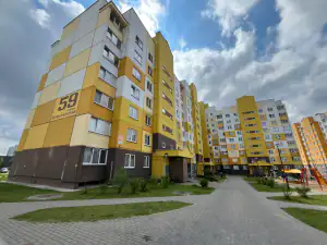 Квартира с ремонтом в м-не Грандичи